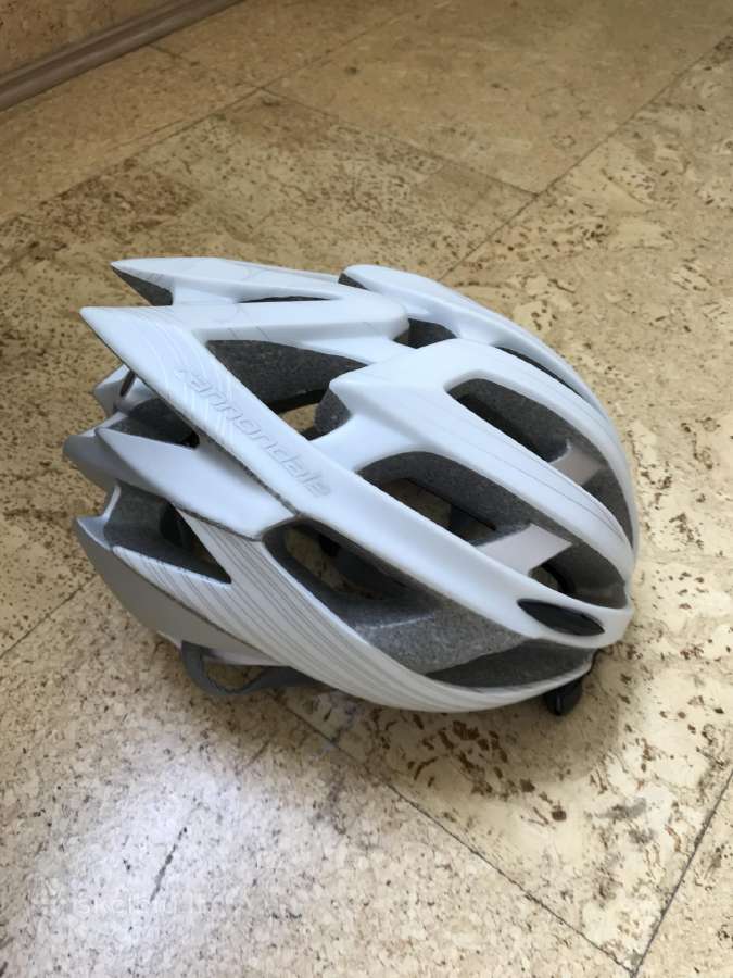 Originalus šalmas Cannondale - nuotraukos Nr. 2