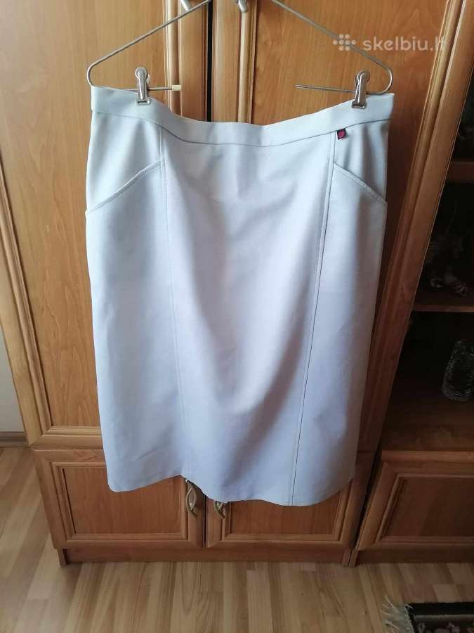 Šviesiai pilkas sijonukas