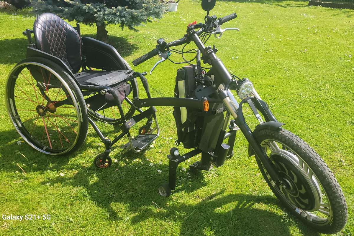 Parduodu trauktuvą kartu su vežimėliu