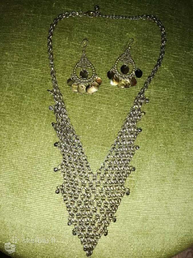 Seni papuosalai