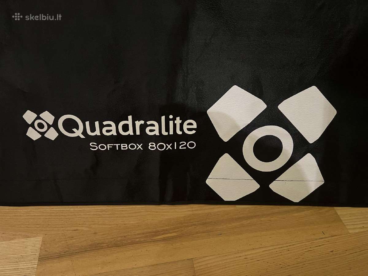 Quadralite Softbox 120x80cm su Godox stovu