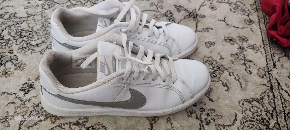 Nike bateliai 40d