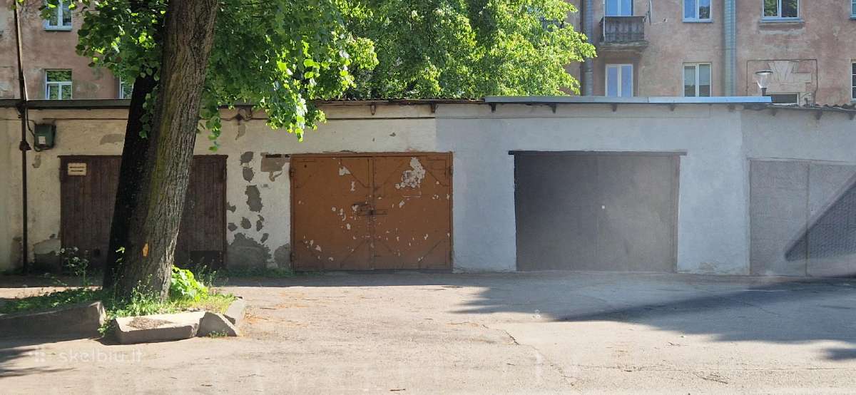 Garazas senamiestyje. Salia manto namu - nuotraukos Nr. 2