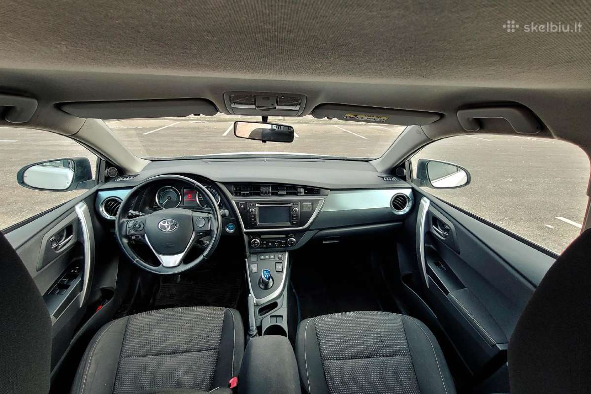 Toyota Prius III, Auris ir Corolla Nuoma Vilnius - nuotraukos Nr. 4
