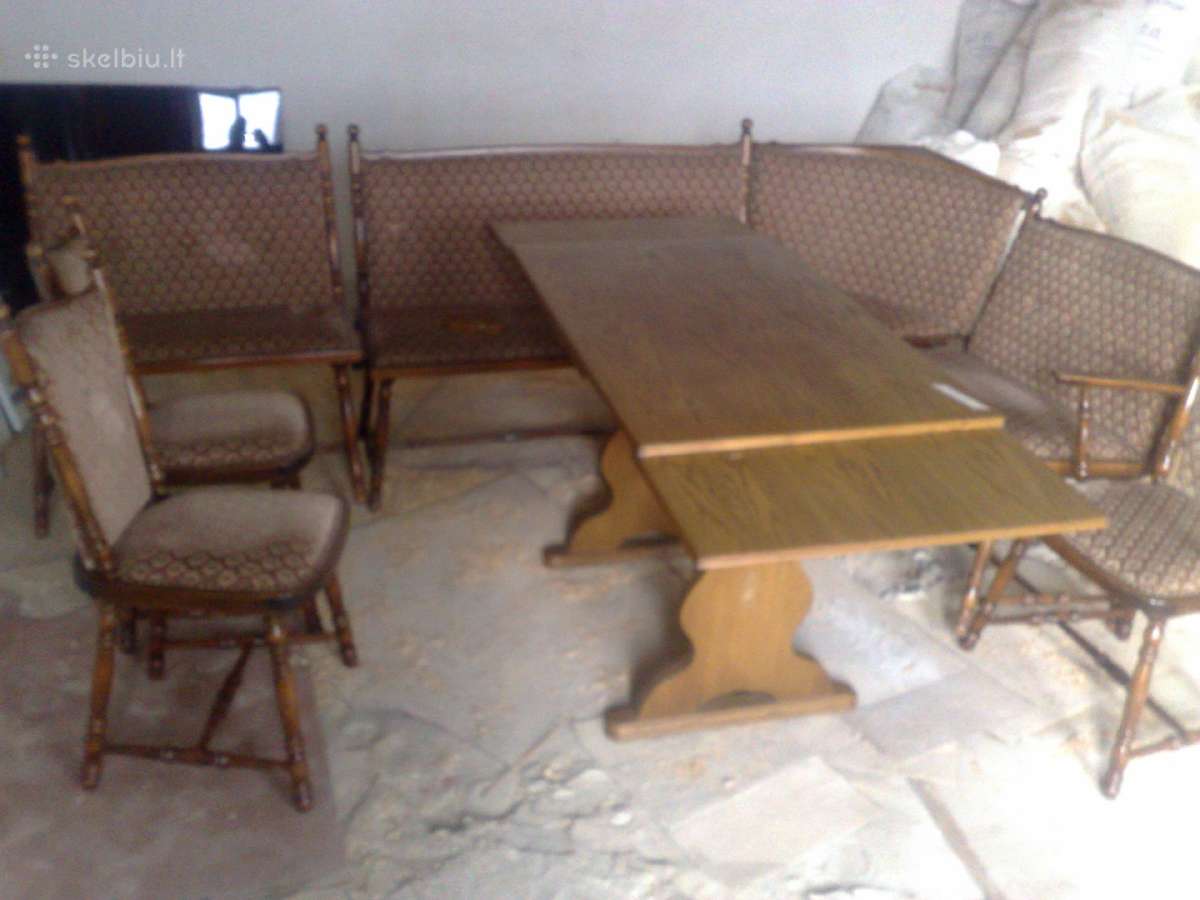 Virtuvini kampa 2.7*1.5m