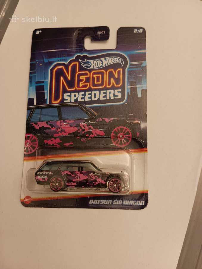 Hot Wheels Datsun modeliukas