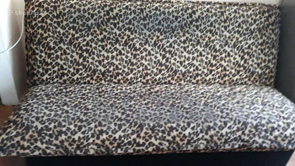 Parduodu sofa-lova su patalines deze 210- 90