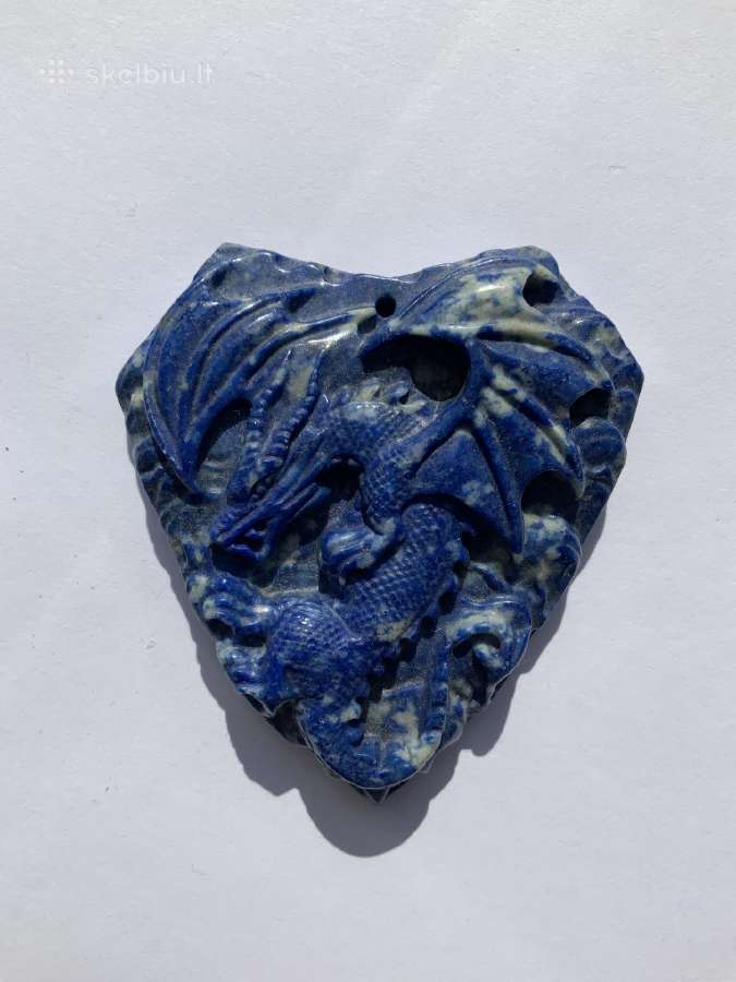 Lazurito pakabukas Drakonas, mineralas, akmuo