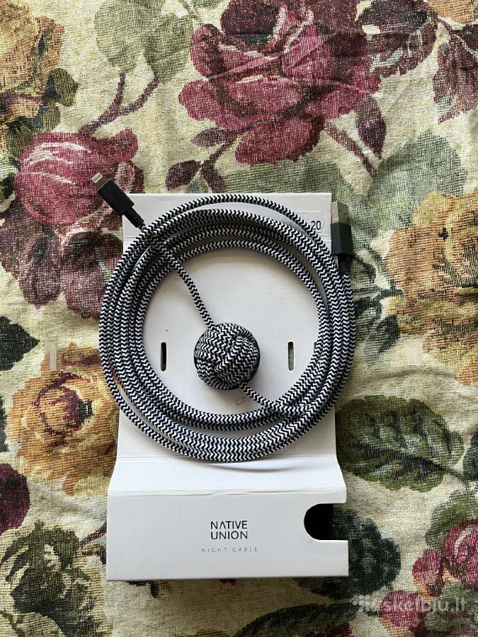 iPhone pakrovėjo laidas