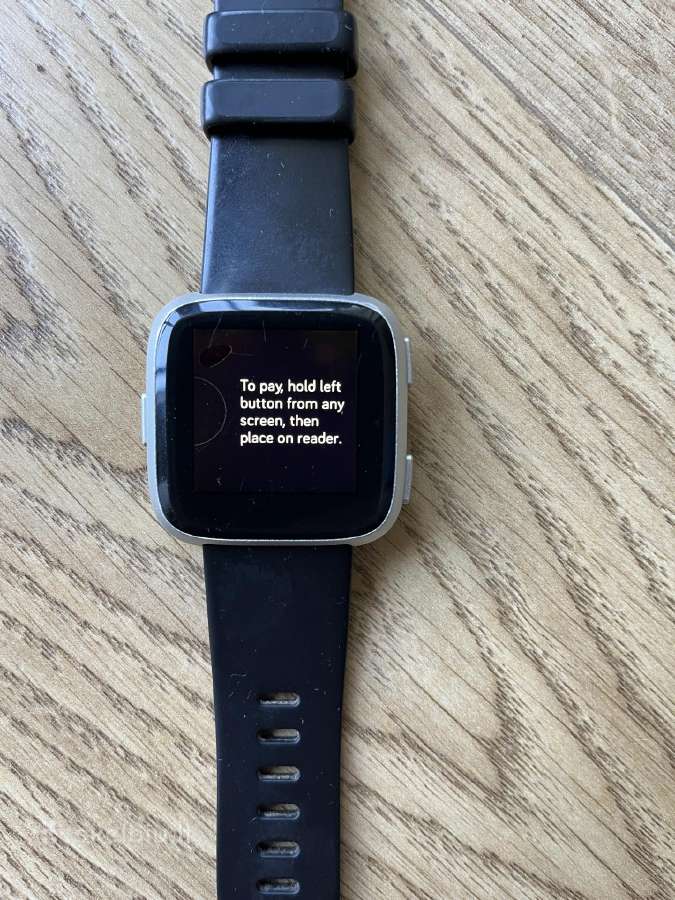 Gražus bei funkcionalus Fitbit Versa laikrodis - nuotraukos Nr. 2