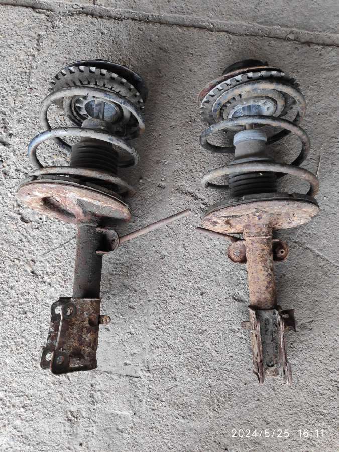Dodge chrysler amortizatoriai