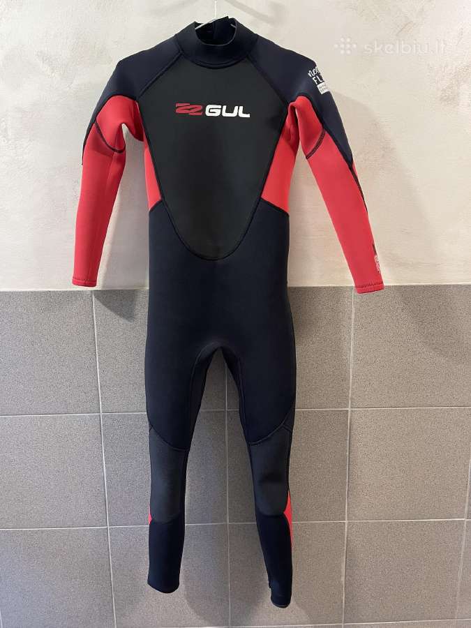 Hidrokostiumas jaunuoliui 153 cm
