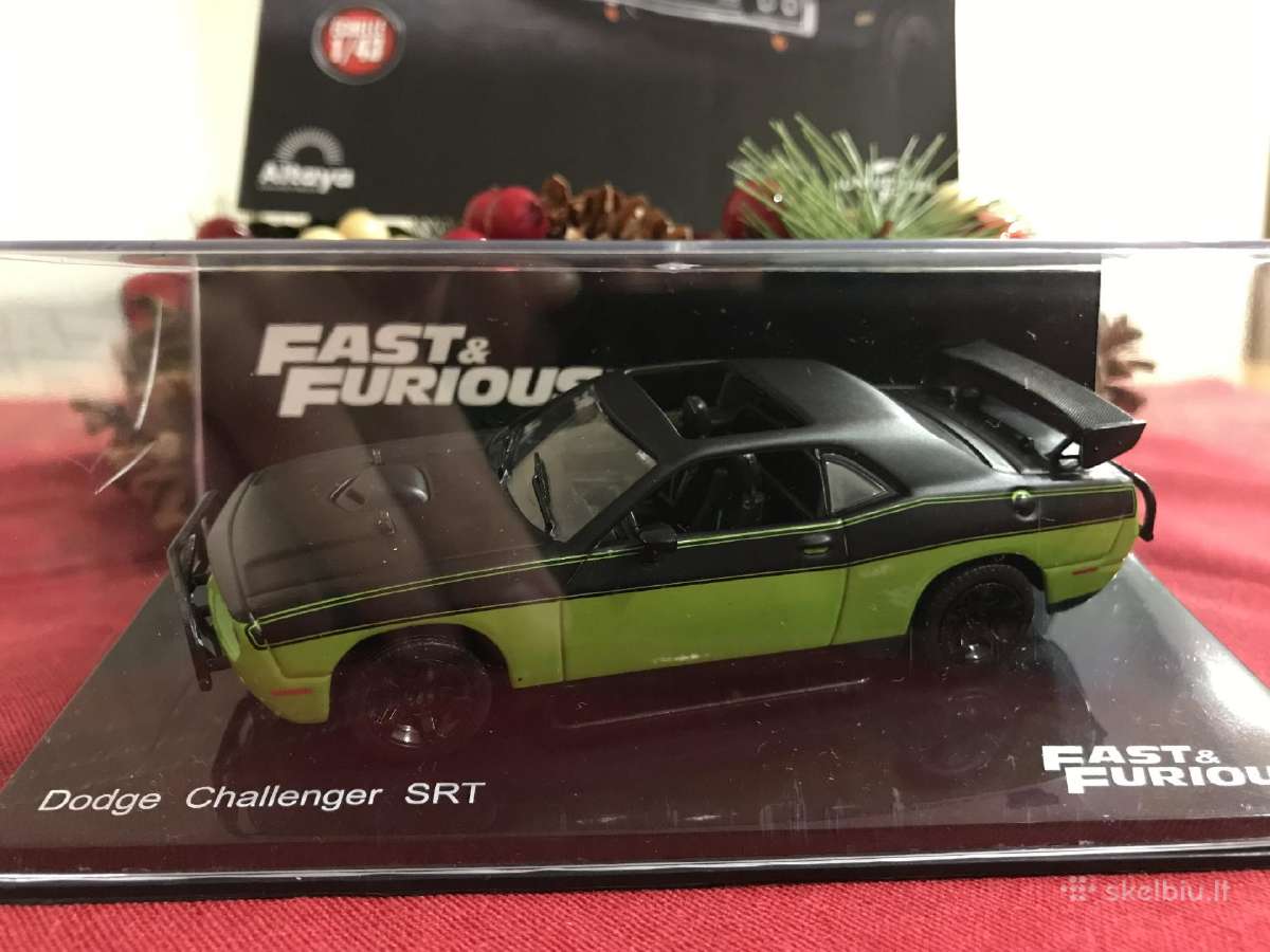 Dodge Challenger Srt