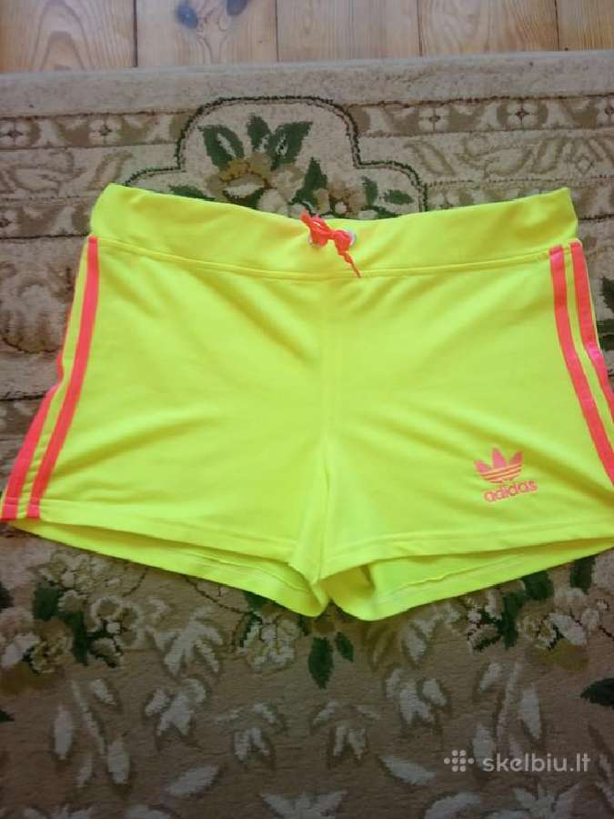 Sportiniai Adidas šortai