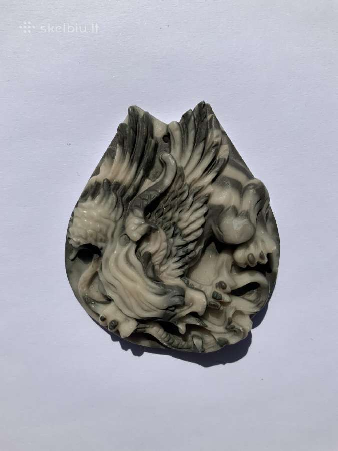 Jaspio pakabukas, Grifas, mineralas, akmuo.