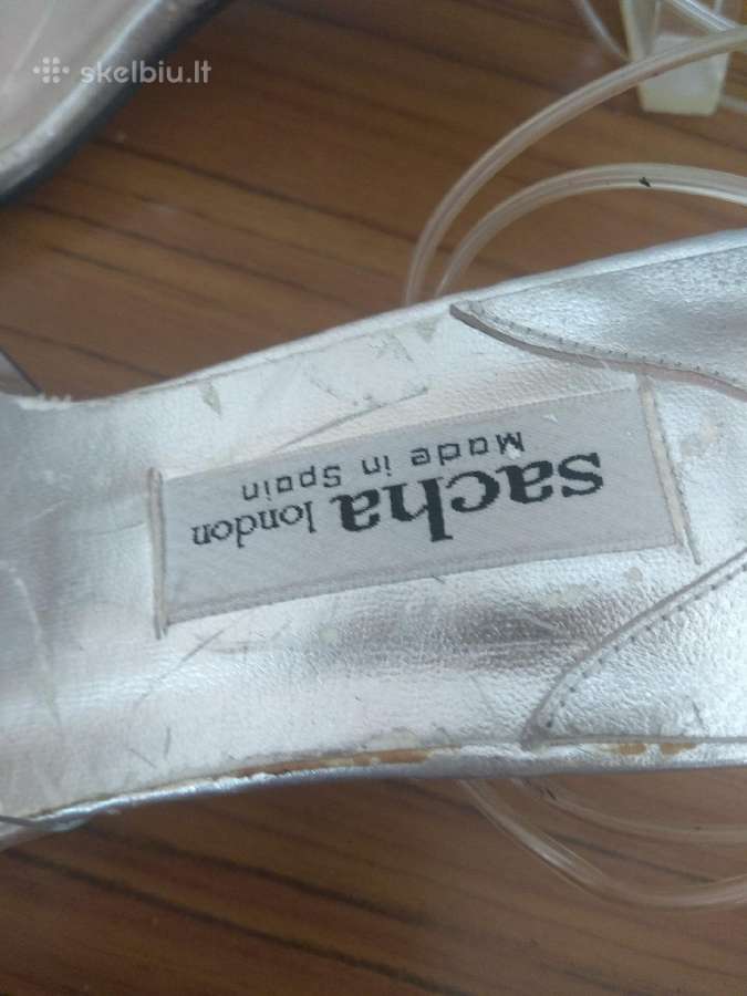 Parduodu basutes pigiai