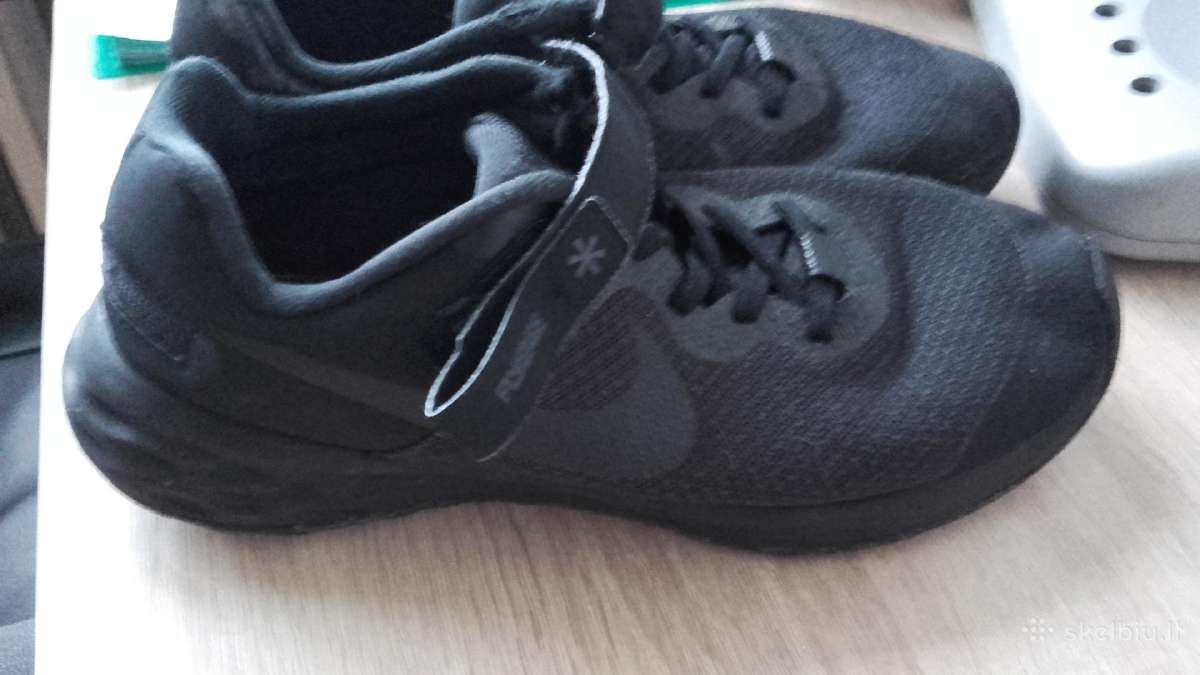 Deveti juodi Nike kedai 39dydis 24.5cm - nuotraukos Nr. 2