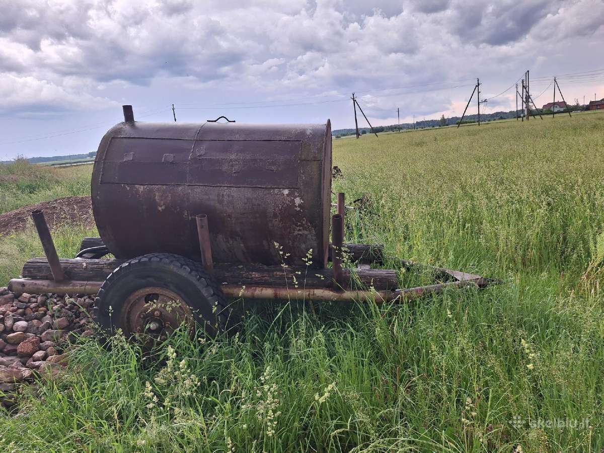 Parduodu metalinę vandens talpą