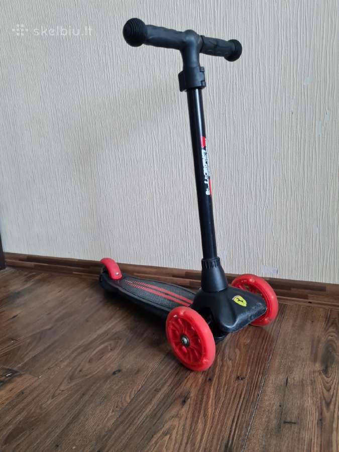 Vaikiškas paspirtukas