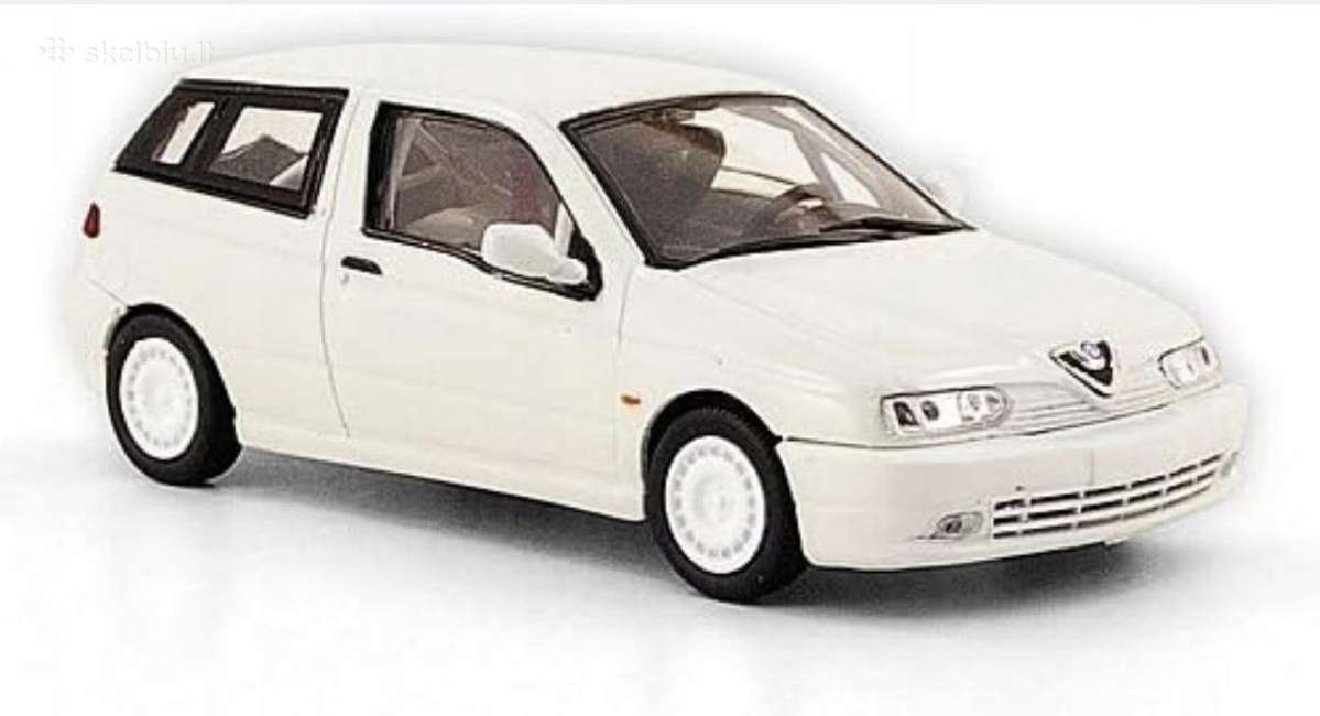 Alfa Romeo 145