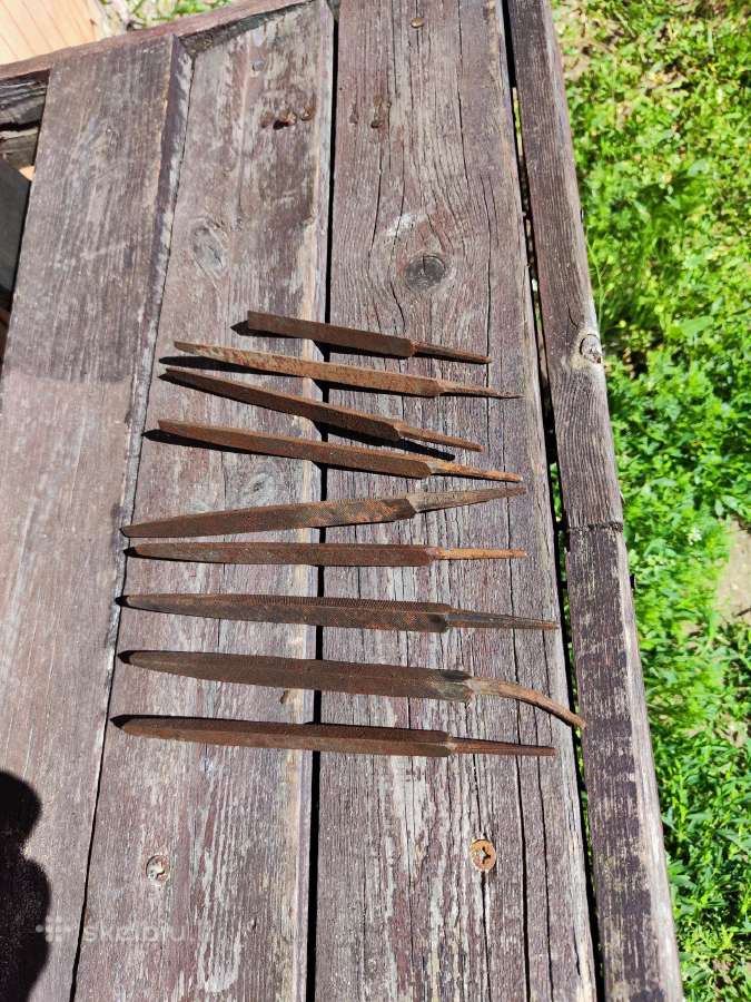 Dildes metalo trikampines mažos