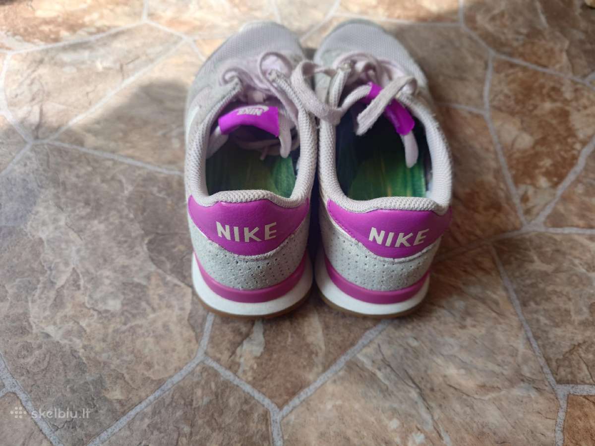 Moteriški sportiniai bateliai Nike. - nuotraukos Nr. 3
