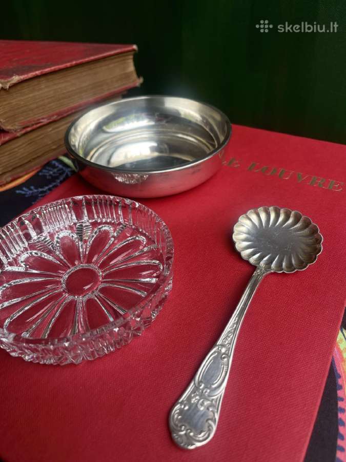 Vintažiniai naudoti baldai, komoda, stalas - nuotraukos Nr. 16