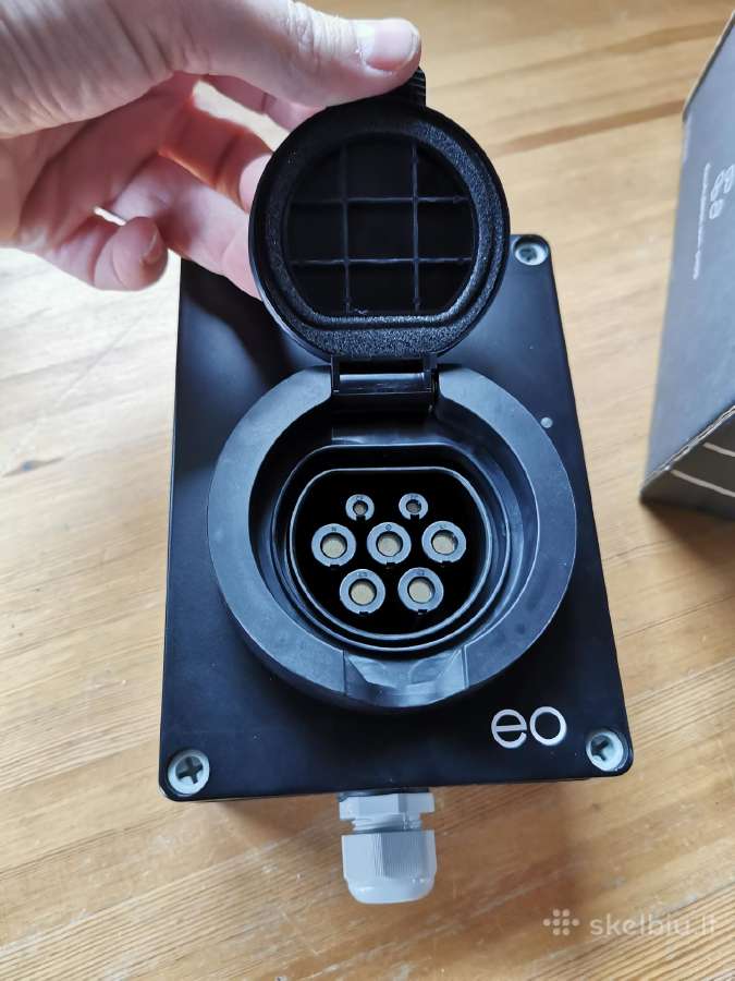 Parduodu nauja buitinį elektromobilių pakroveja