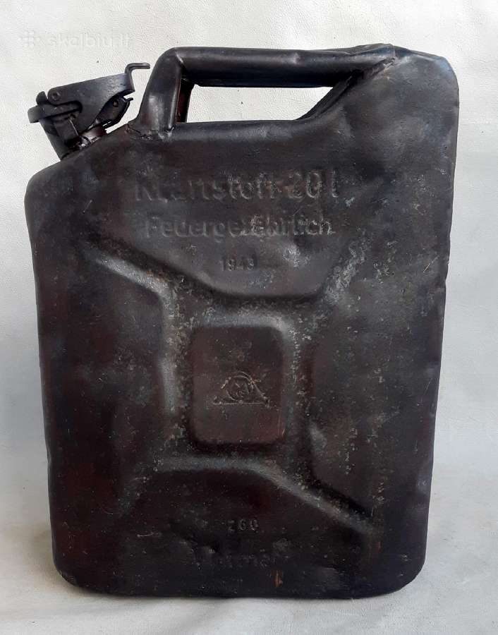 Originalūs Vokiški šalmas ir 1943m metalinis bakas - nuotraukos Nr. 2