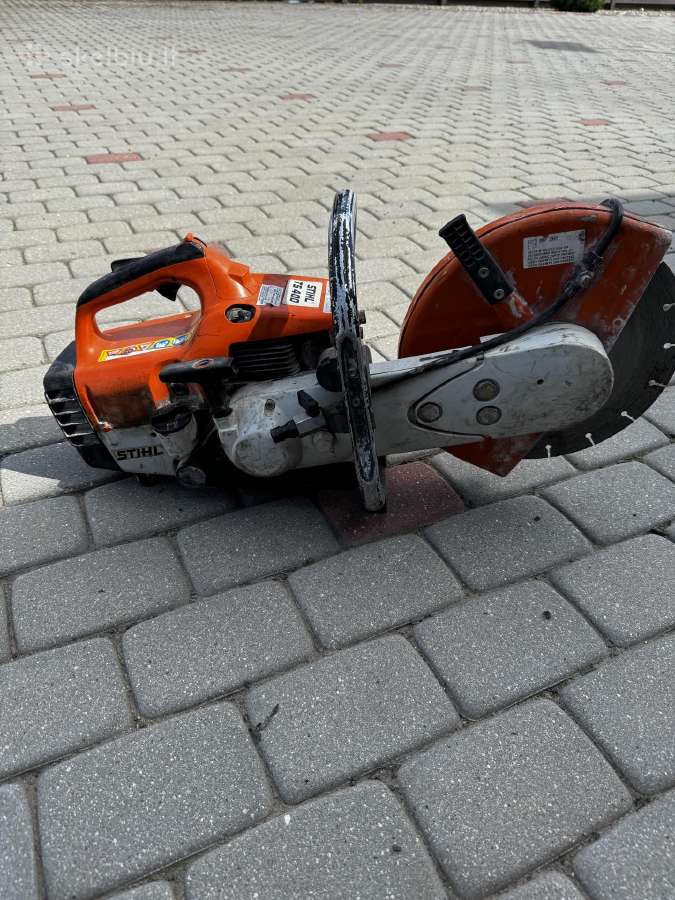 Parduodu Stihl benzinini betono pjaustykle
