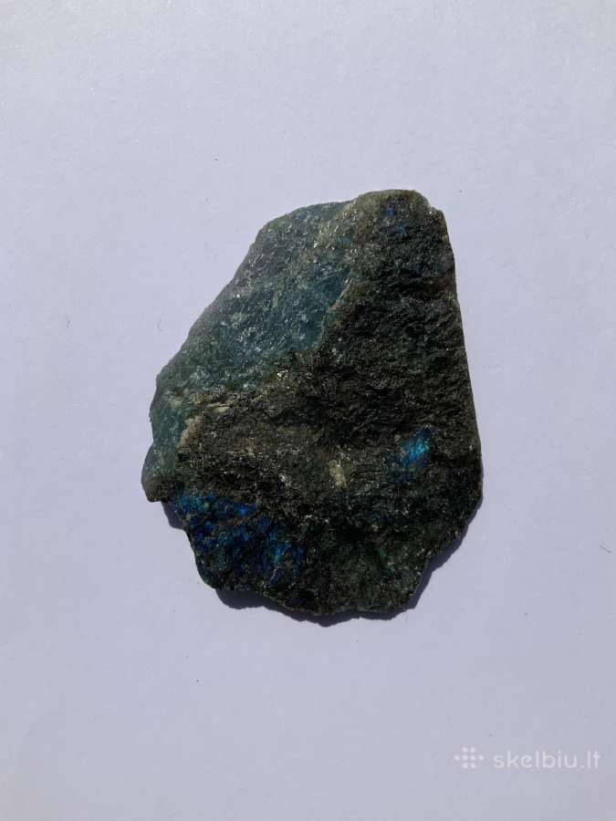 Labradorito akmuo, mineralas - nuotraukos Nr. 4