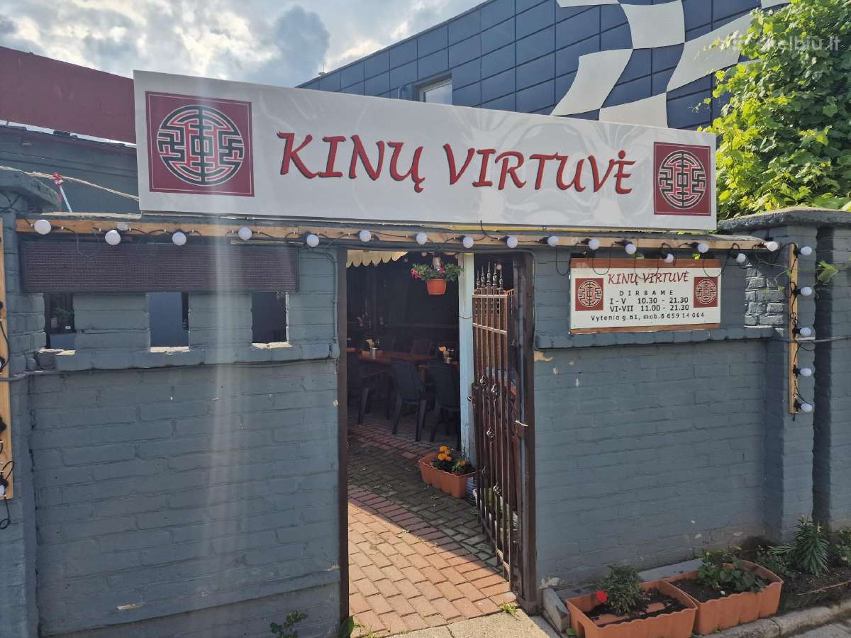 Ieškome padavėjos ir pagalbininkės virtuvėje