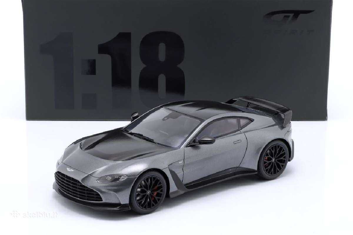 Aston Martin Db12