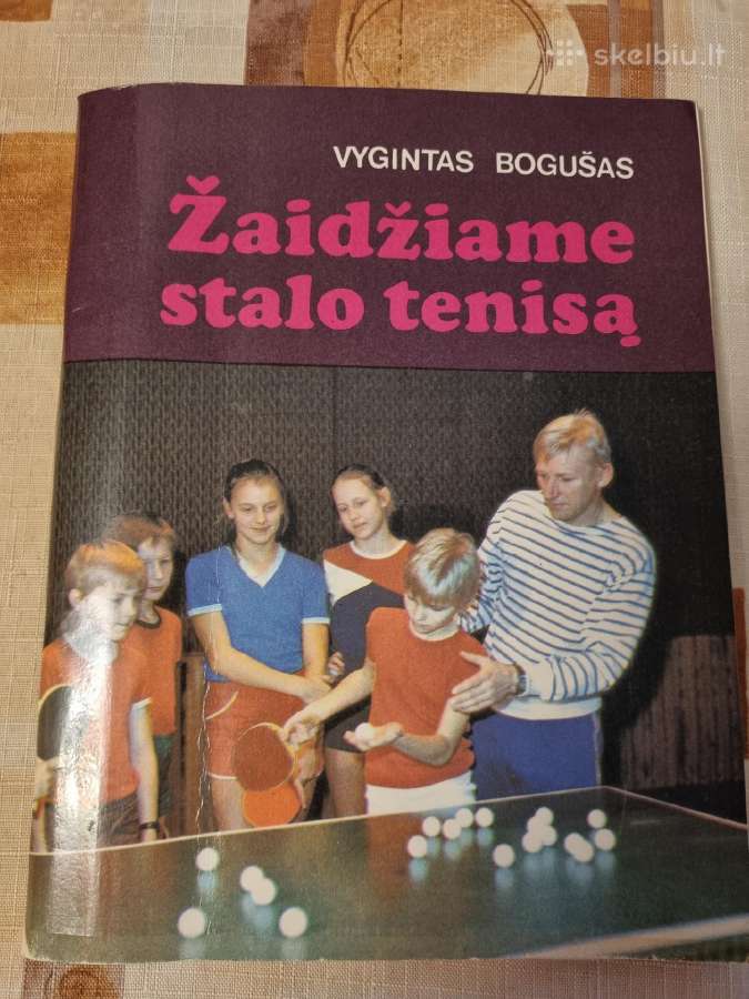 Žaidžiame stalo tenisą
