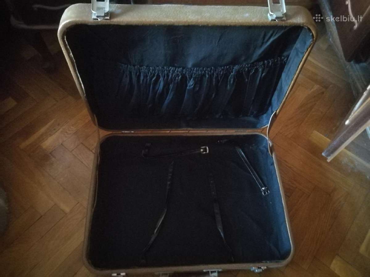 Senovinis retro lagaminas