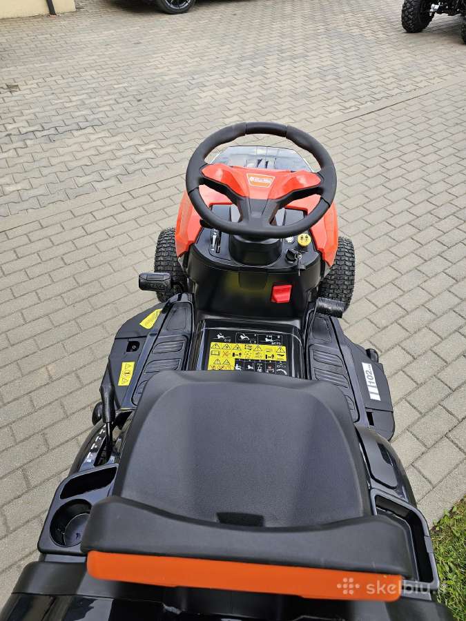 Sodo traktoriukas su krepšiu Oleo Mac 102r/16k - nuotraukos Nr. 13
