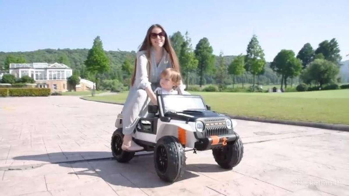 Naujas vaikiskas elektromobilis 4x4 iki 100kg