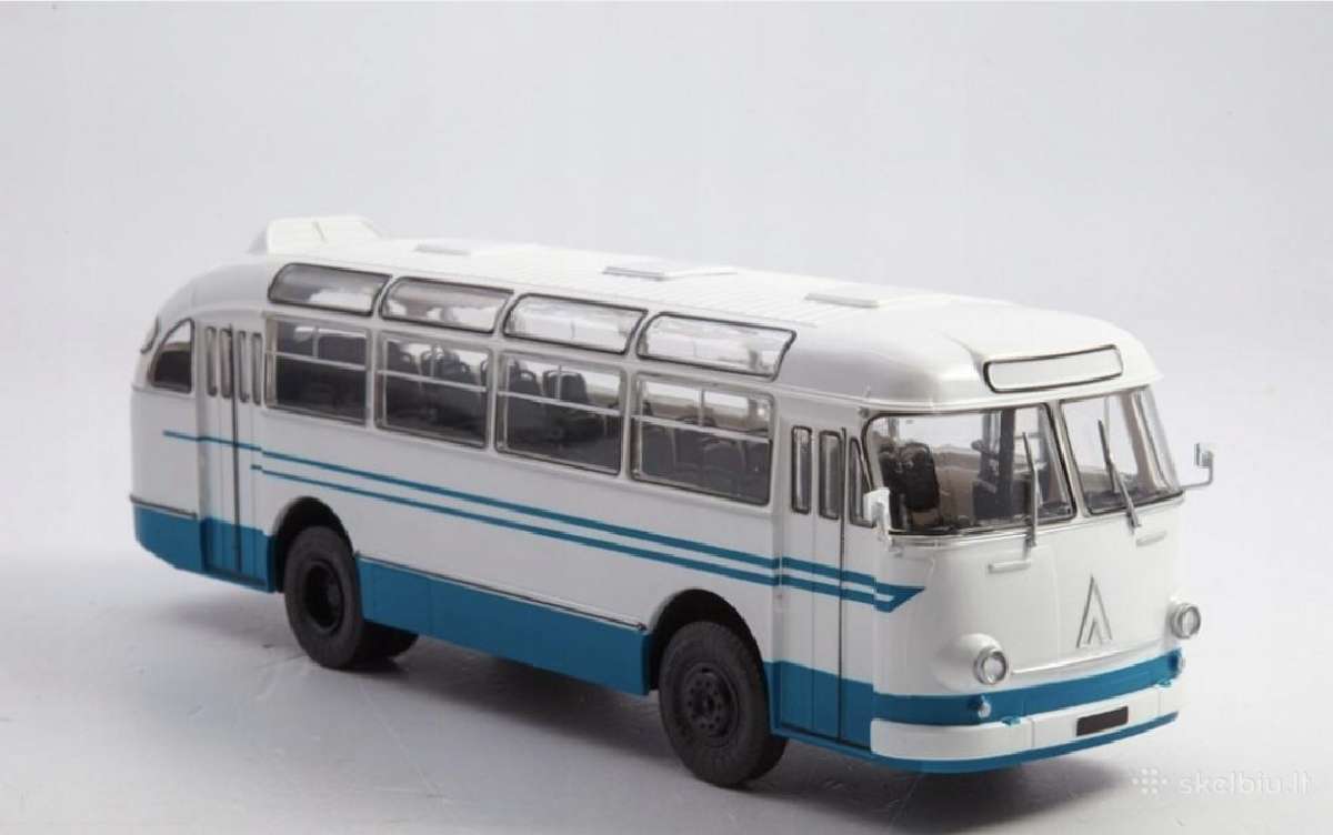 Laz 695e