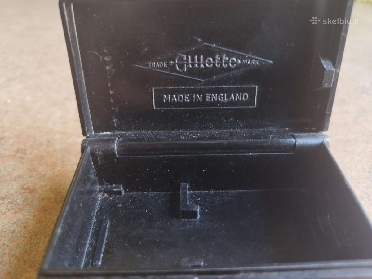 Gillette bakeliteinė dėžutė