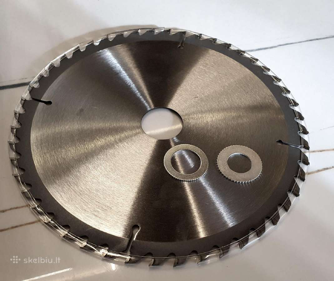 Diskinis medienos pjūklas, 210 mm diametras