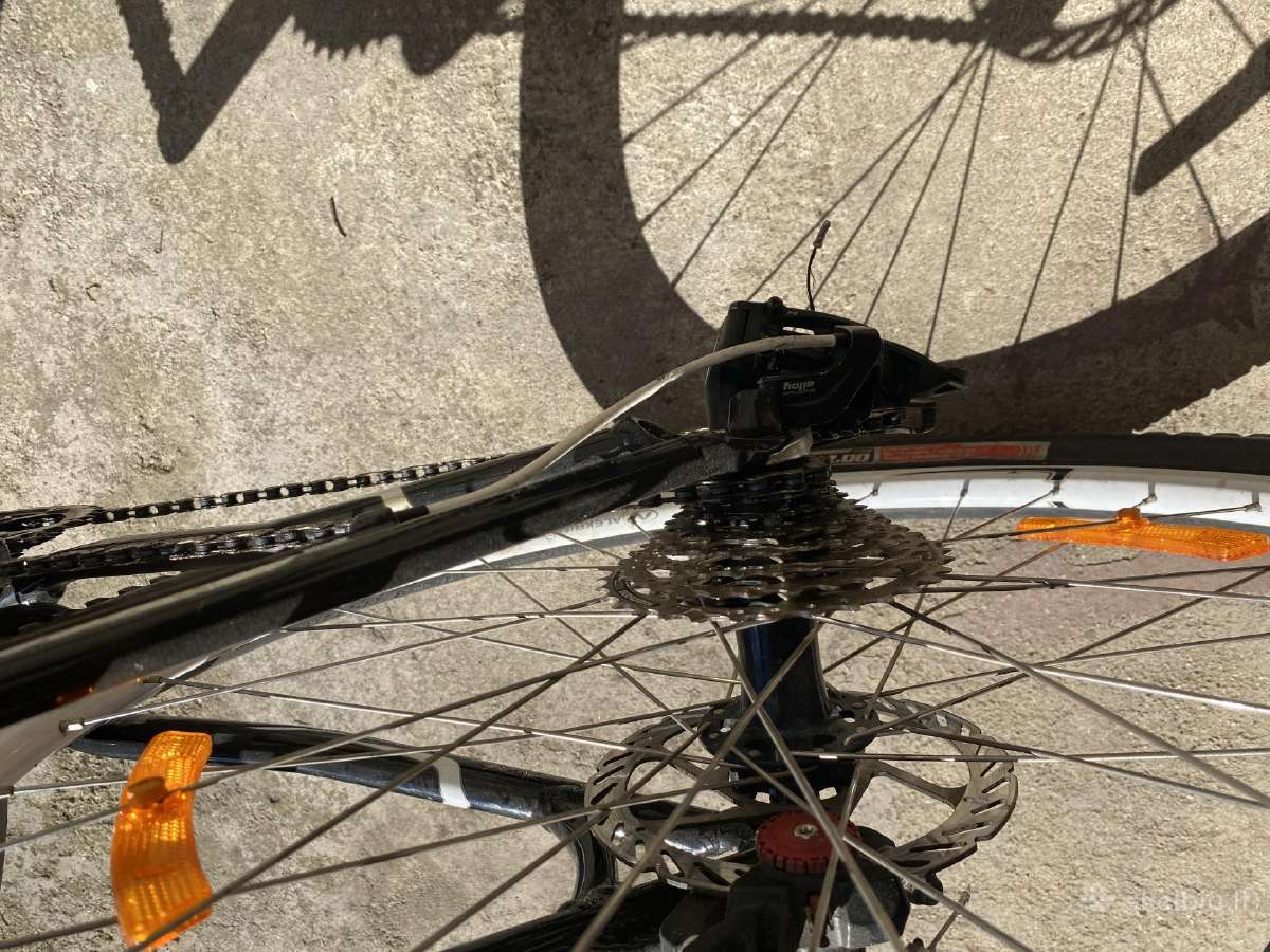 Dviratis specialized hardrock sport - nuotraukos Nr. 7