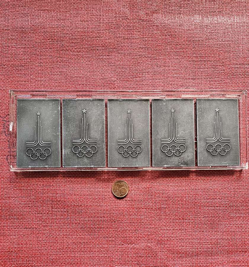 1980m. olimpinės plakėtės originalioje dėžutėje. - nuotraukos Nr. 4