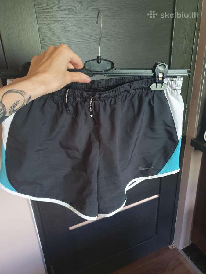 Nike šortai - nuotraukos Nr. 2
