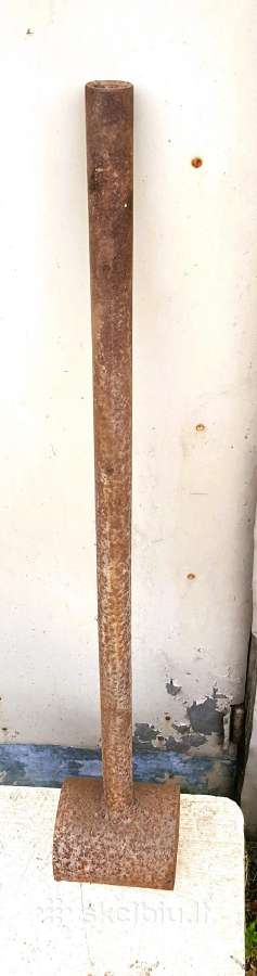 Kujis, kuvalda apie 20 kg