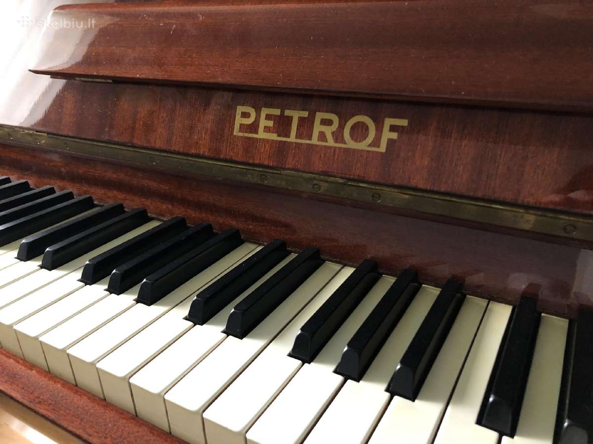 Pianinas Petrof - nuotraukos Nr. 3