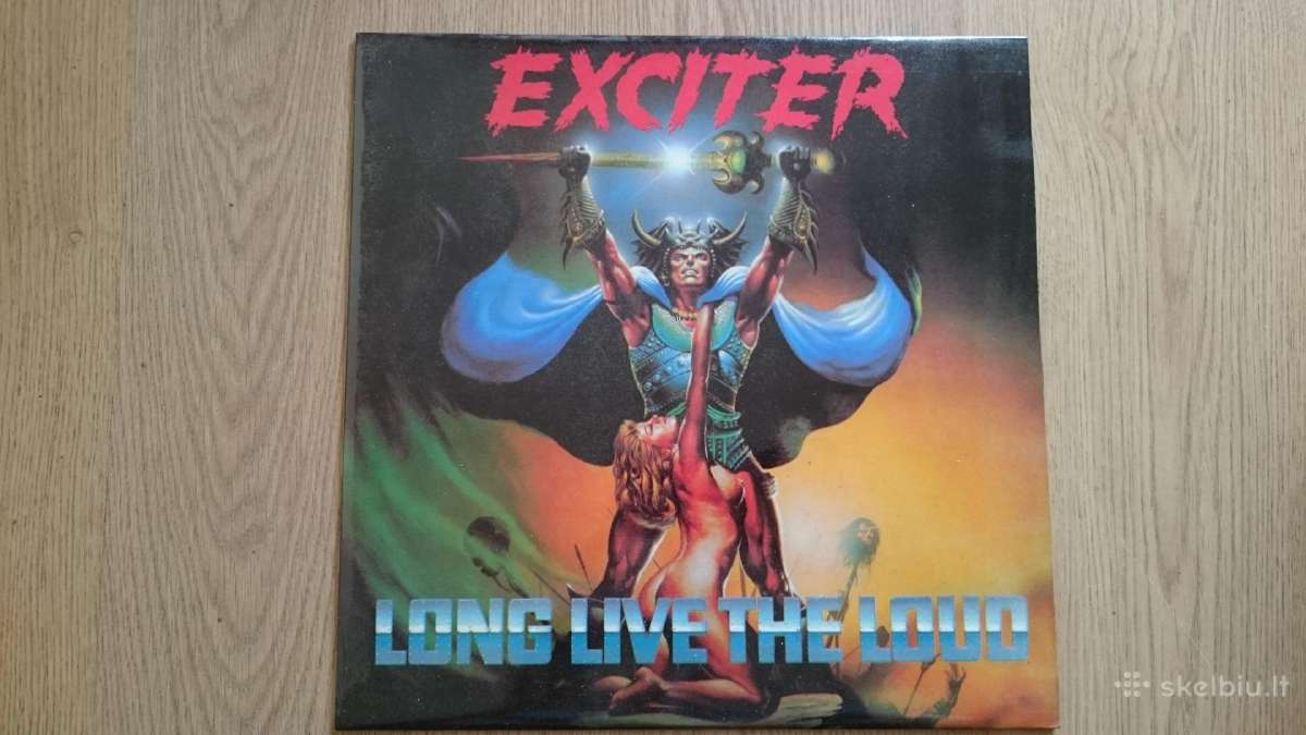 Daug vinilo plokšteliu