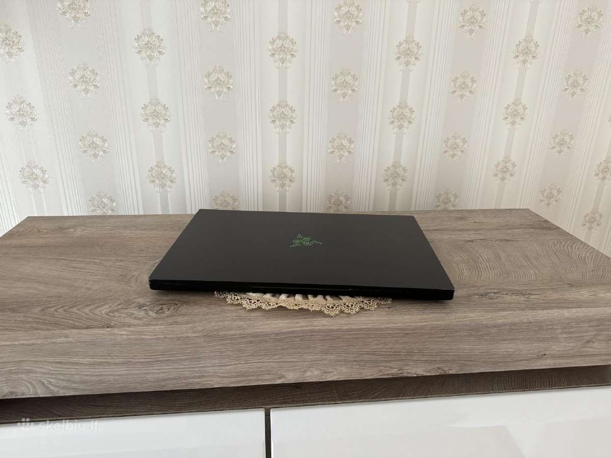 Parduodu Razer Blade Pro 17 nešiojamą kompiuterį - Skelbiu.lt