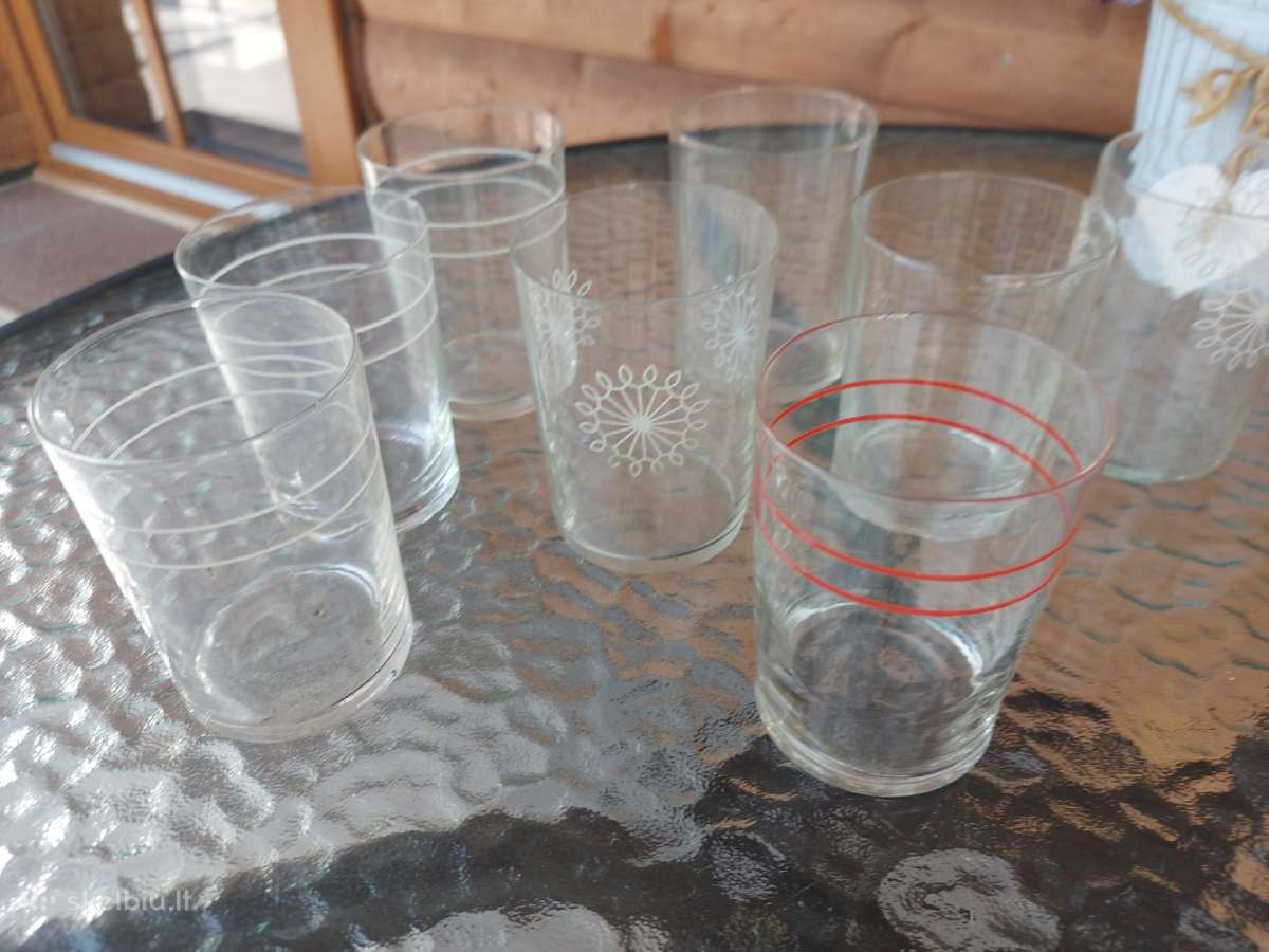 Senovinės,plonos stiklinės(stiklinių laikikliams