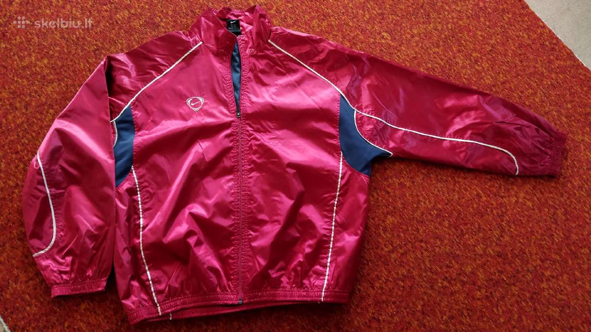 Nike bomberis