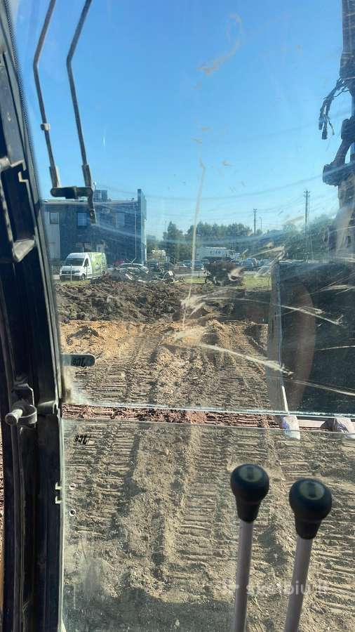 Grunto kasimo išvežimo darbai technikos nuoma - nuotraukos Nr. 11
